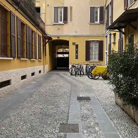 Apartamento Bilocale Di Design Con Vista In Crocetta Quadronno Milán Exterior foto